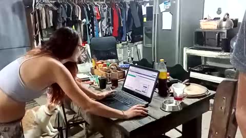 Snapshot of hornyhippies0080 chatting on November 2025 08:18:01 PM Nix D online show from November 2025 08:18:01 PM