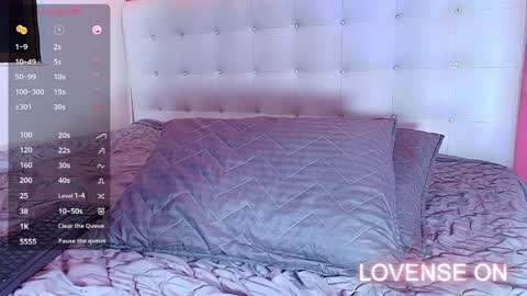 Valentina  online show from December 2024 12:34:02 PM