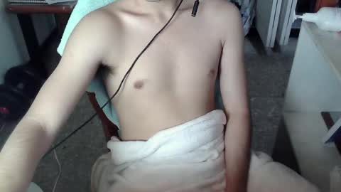 Flea online show from October 2025 03:12:02 AM