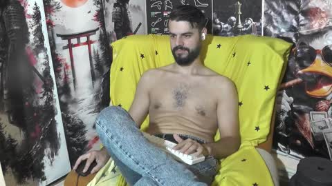 Snapshot of hornymaster93 chatting on October 2025 01:09:01 PM hornymaster online show from October 2025 01:09:01 PM