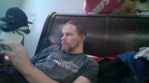 Snapshot of hornypierceddad chatting on February 2026 04:24:01 AM hornypierceddad online show from February 2026 04:24:01 AM