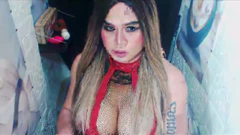 Snapshot of hosersecockselfsucker chatting on December 2025 12:05:01 AM YOUR MAJESTY LUCY PEARL online show from December 2025 12:05:01 AM