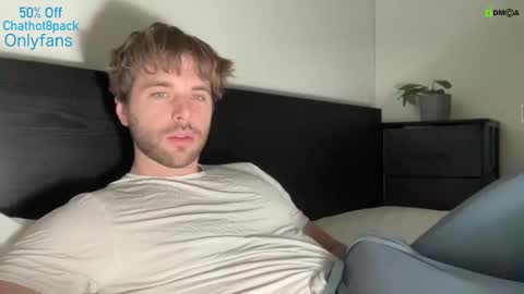 Snapshot of hot8pack01 chatting on January 2025 10:16:02 PM Edward aka Wolf online show from January 2025 10:16:02 PM