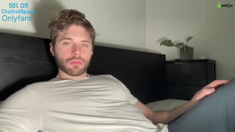 Snapshot of hot8pack01 chatting on March 2025 08:09:02 PM Edward aka Wolf online show from March 2025 08:09:02 PM