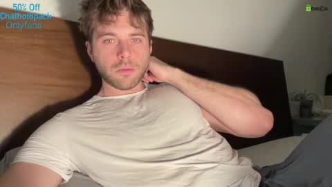 Snapshot of hot8pack01 chatting on March 2026 09:53:02 PM Edward aka Wolf online show from March 2026 09:53:02 PM