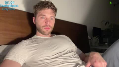 Snapshot of hot8pack01 chatting on March 2026 03:42:02 AM Edward aka Wolf online show from March 2026 03:42:02 AM