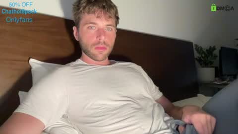 Edward aka Wolf online show from July 2026 10:05:01 PM
