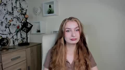 Snapshot of hot_1nina chatting on September 2025 06:17:01 AM NINA online show from September 2025 06:17:01 AM