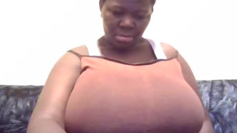 Snapshot of hot_alynn chatting on July 2026 09:50:02 PM ALLYN online show from July 2026 09:50:02 PM