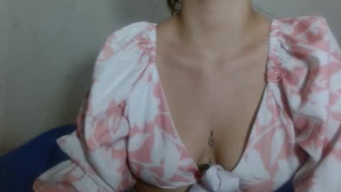 Snapshot of hot_and_complacent_latin chatting on January 2026 07:06:01 PM hot_and_complacent_latin online show from January 2026 07:06:01 PM