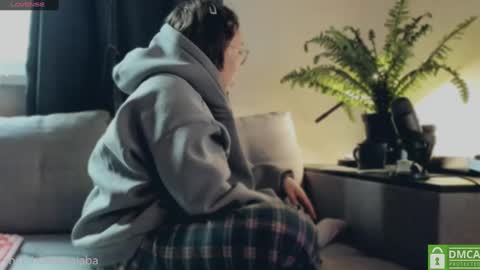   online show from February 2025 02:25:01 PM