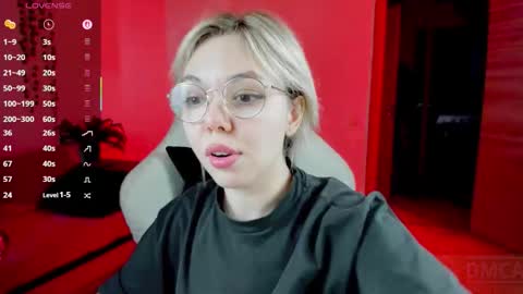   online show from October 2025 10:38:01 AM