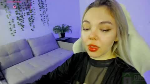   online show from November 2025 04:23:01 PM