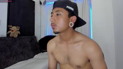 hot_boybrunettex online show from February 2026 05:57:02 AM