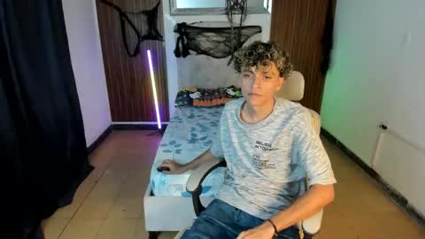 Snapshot of hot_bunny713 chatting on November 2025 01:38:02 AM hot bunny online show from November 2025 01:38:02 AM