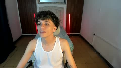 Snapshot of hot_bunny713 chatting on December 2025 04:39:01 AM hot bunny online show from December 2025 04:39:01 AM