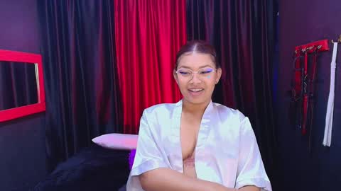 Snapshot of hot_chocolate_4u chatting on December 2024 06:38:02 PM hot chocolate 4u online show from December 2024 06:38:02 PM