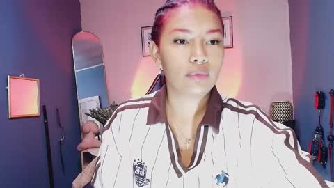 hot chocolate 4u online show from February 2026 12:11:01 PM