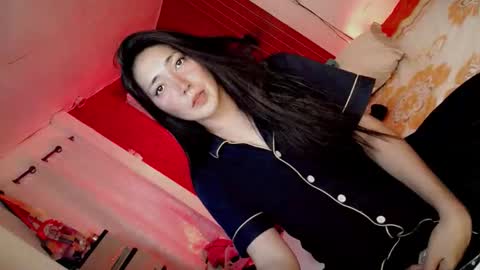 its me CLAUDIA online show from April 2026 03:28:01 AM