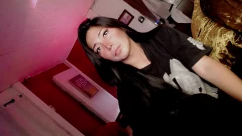its me CLAUDIA online show from June 2026 04:52:02 AM
