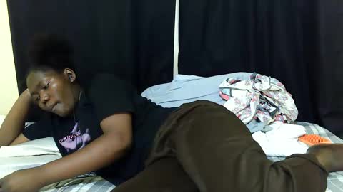 Snapshot of hot_darling95 chatting on October 2025 07:01:01 PM Milly online show from October 2025 07:01:01 PM