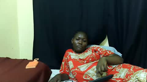 Snapshot of hot_darling95 chatting on December 2025 01:52:02 PM Milly online show from December 2025 01:52:02 PM