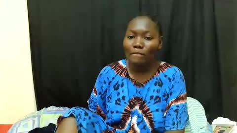 Snapshot of hot_darling95 chatting on January 2026 06:10:02 PM Milly online show from January 2026 06:10:02 PM