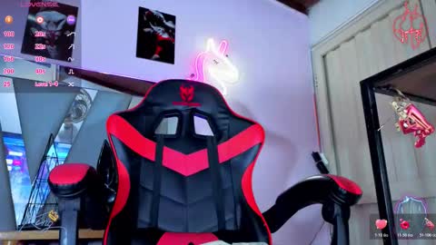 Snapshot of hot_destinyk chatting on February 2026 08:31:01 AM destinyk online show from February 2026 08:31:01 AM