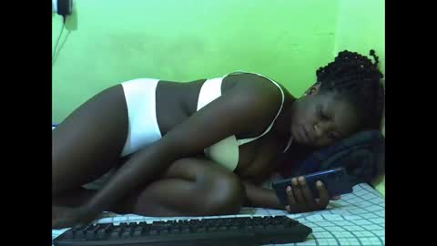 hot_girlly online show from October 2025 06:45:02 AM