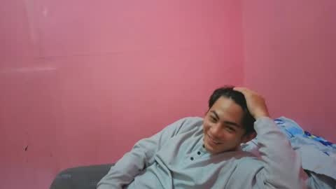 hot guy online show from February 2026 07:02:02 AM