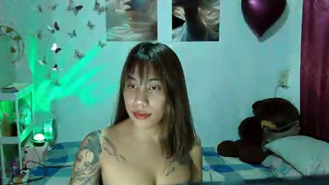 hot_kieshe online show from February 2026 03:45:01 PM