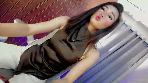 Snapshot of hot_laura69 chatting on May 2026 08:36:01 PM just call me laura online show from May 2026 08:36:01 PM