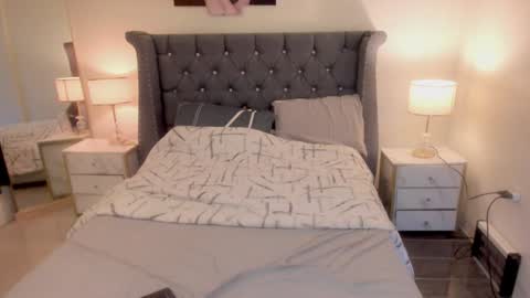 Snapshot of hot_laureen chatting on December 2024 10:18:01 AM lyn online show from December 2024 10:18:01 AM