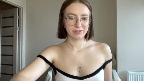 Snapshot of hot_lliinns chatting on December 2024 11:29:01 AM Lina online show from December 2024 11:29:01 AM