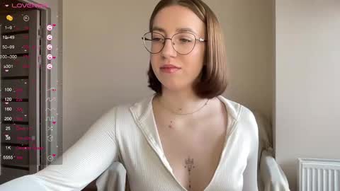 Snapshot of hot_lliinns chatting on January 2025 10:00:02 AM Lina online show from January 2025 10:00:02 AM