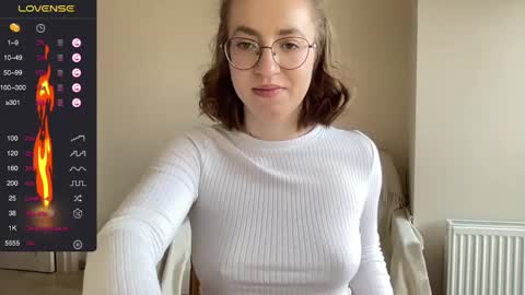 Snapshot of hot_lliinns chatting on March 2025 11:23:01 AM Lina online show from March 2025 11:23:01 AM