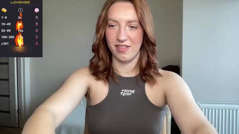 Snapshot of hot_lliinns chatting on November 2025 08:25:02 AM Lina online show from November 2025 08:25:02 AM