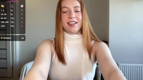 Lina online show from May 2026 06:42:02 AM