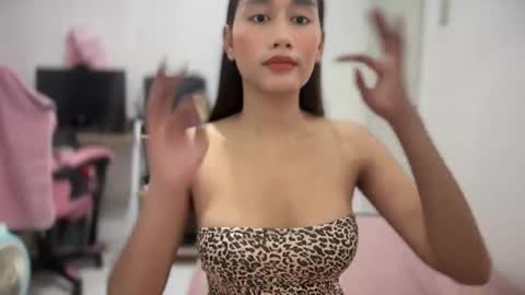 Snapshot of hot_marryxx chatting on November 2025 06:24:02 AM marry online show from November 2025 06:24:02 AM