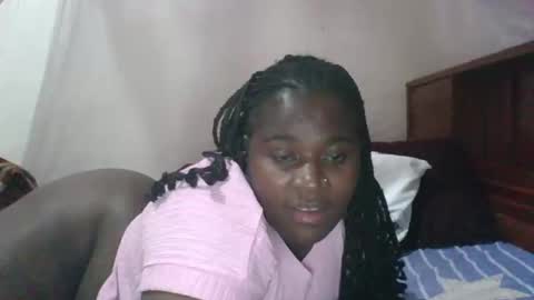 Snapshot of hot_mishy chatting on February 2025 05:37:01 PM hot_mishy online show from February 2025 05:37:01 PM