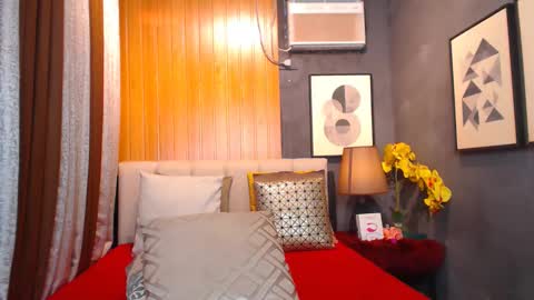 Snapshot of hot_nikki69 chatting on January 2025 06:28:01 AM hot_nikki69 online show from January 2025 06:28:01 AM