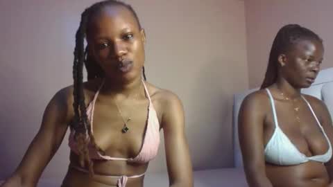 Snapshot of hot_petite100 chatting on October 2025 07:33:02 PM hot petite100 online show from October 2025 07:33:02 PM