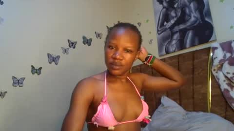 Snapshot of hot_petite100 chatting on June 2026 02:25:05 AM hot petite100 online show from June 2026 02:25:05 AM