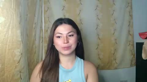 Snapshot of hot_precious_nikki chatting on April 2026 08:28:02 PM Nikki online show from April 2026 08:28:02 PM