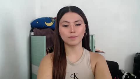 Snapshot of hot_precious_nikki chatting on April 2026 06:00:02 AM Nikki online show from April 2026 06:00:02 AM