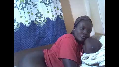 Snapshot of hot_raylah chatting on December 2025 08:58:01 PM RAYLAH online show from December 2025 08:58:01 PM