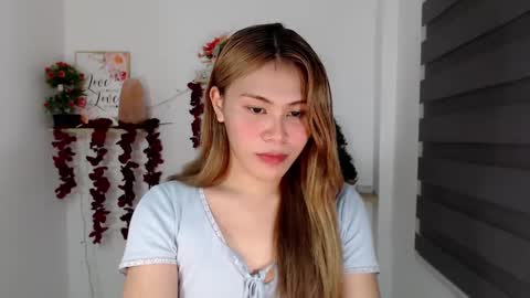 Snapshot of hot_selenaxx chatting on March 2025 06:12:01 PM Selena online show from March 2025 06:12:01 PM