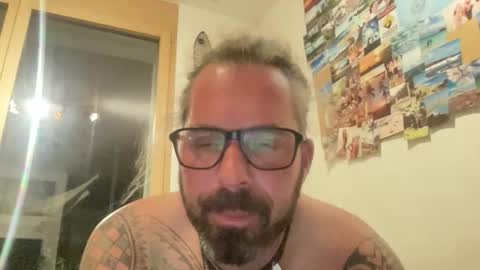 Snapshot of hot_sex83 chatting on October 2025 05:58:02 PM letmedoo2 online show from October 2025 05:58:02 PM