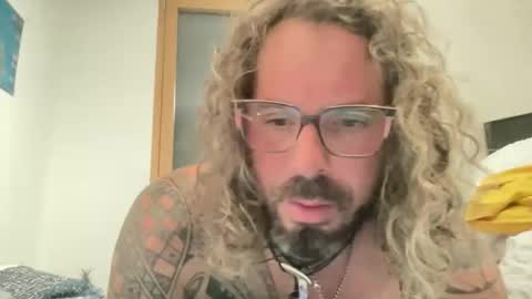 letmedoo2 online show from February 2026 09:31:01 PM