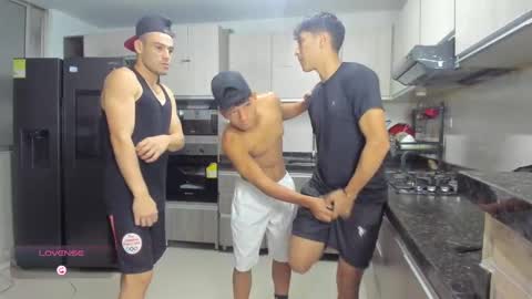 Snapshot of hot_sexmature chatting on September 2025 10:58:02 PM Vanesa Oliver and Andrew online show from September 2025 10:58:02 PM